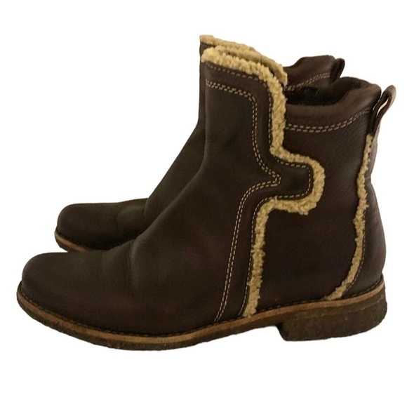 Timberland Comforia Boots 61354 Genuine Leather Zip womens Ankle Boots Size 6M - Picture 4 of 7